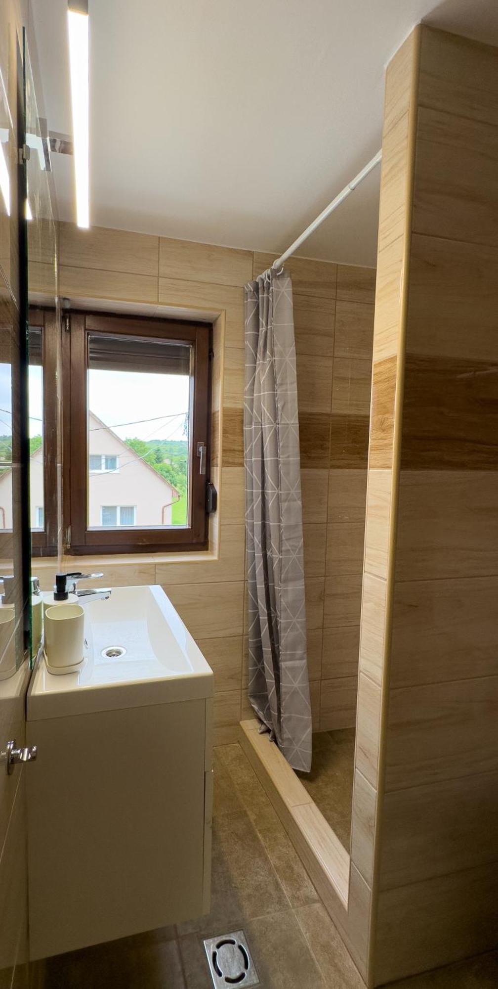 Rp Apartmanhaz Demjén Exterior foto