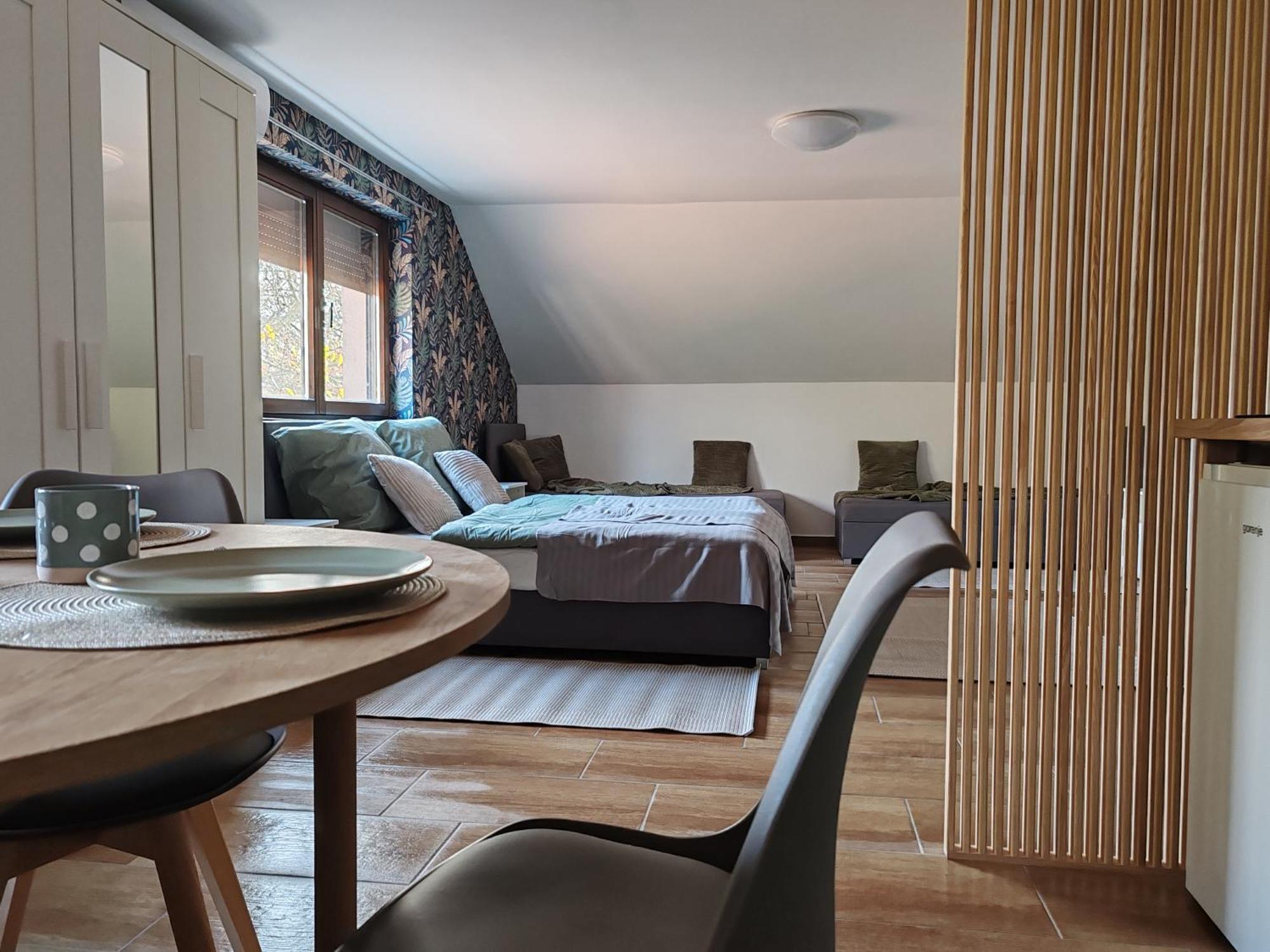 Rp Apartmanhaz Demjén Exterior foto