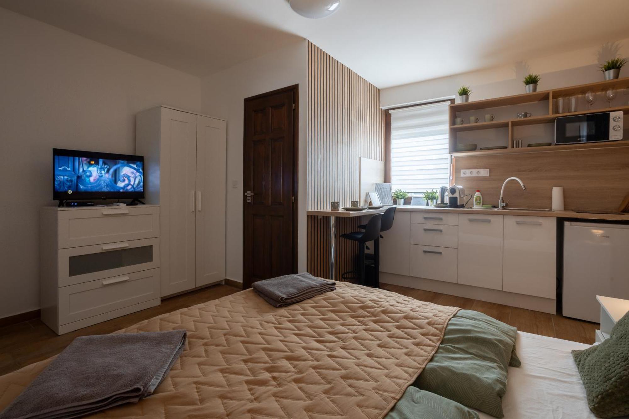Rp Apartmanhaz Demjén Exterior foto